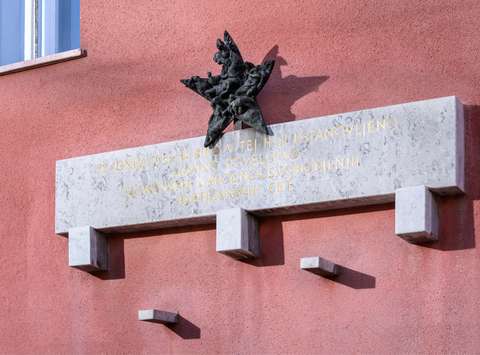 Spominska plošča ustanovitvi glavnega poveljstva slovenskih partizanskih čet, Vodnikova 27, Ljubljana, 1953