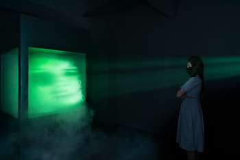 Tony Oursler: Experimentum crucis