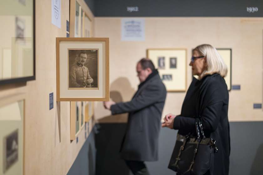 Razstava Slovenske umetnice v obdobju 1850–1950. Arhitektke in fotografinje v Galeriji Jakopič